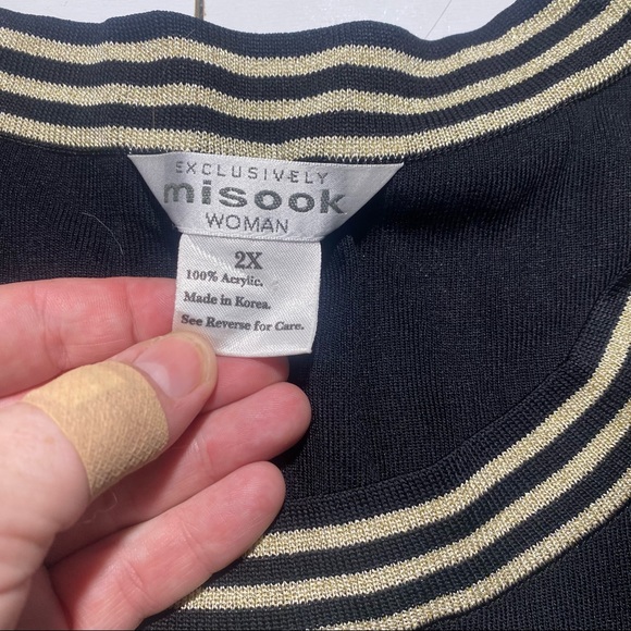 Exclusively Misook Woman Knit Black With Gold Metallic Stripes Woman’s Top 2X - Picture 7 of 10
